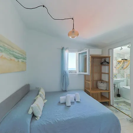 Casanova And To Rent Чефалу