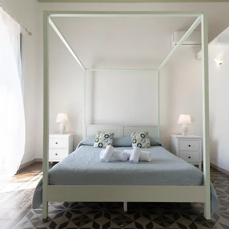 Casanova And To Rent 4*