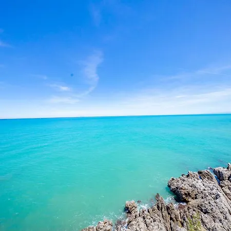 Casanova And To Rent