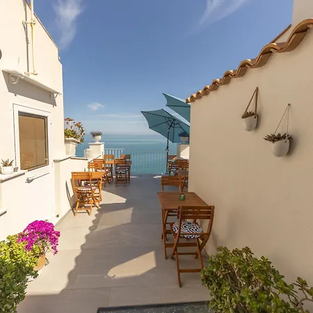 Maison d'hôtes Casanova And To Rent Cefalù