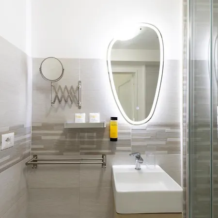 Casanova And To Rent 4*