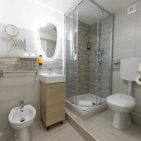 Casanova And To Rent Πανσιόν