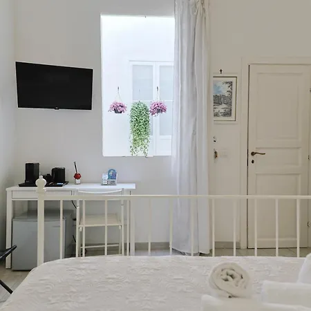 Πανσιόν Casanova And To Rent