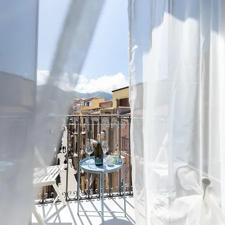 Casanova And To Rent בית הארחה צ'פאלו