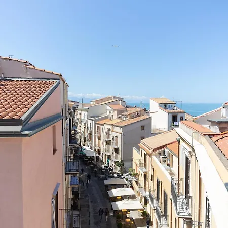 Casanova And To Rent بيت ضيافة