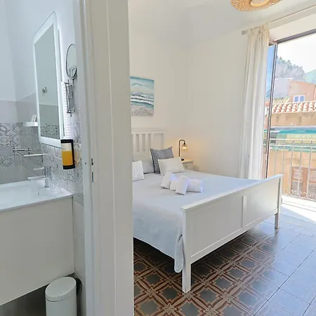 Casanova And To Rent צ'פאלו