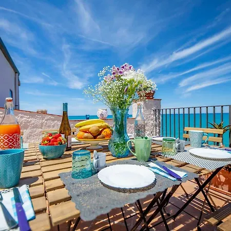 Casanova And To Rent 4*