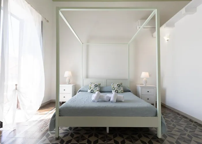 Casanova And To Rent 4*