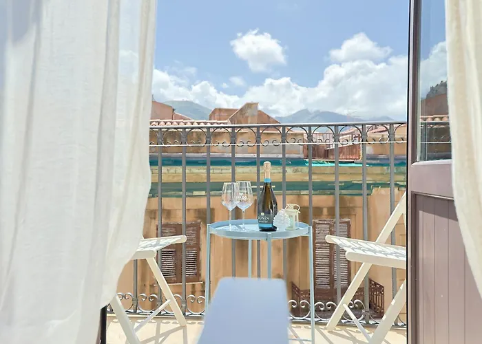 Casanova And To Rent 4*