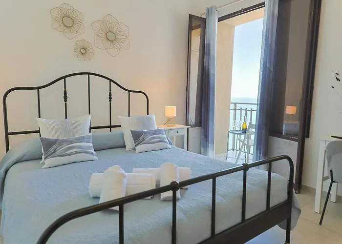 بيت ضيافة Casanova And To Rent تْشيفالو