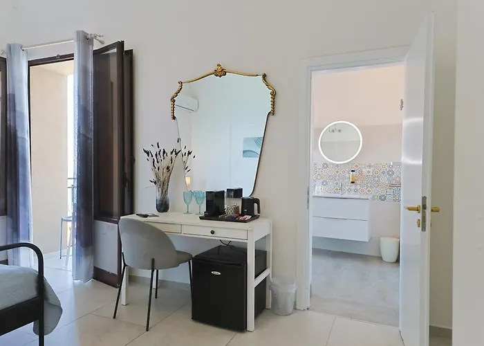 Casanova And To Rent بيت ضيافة